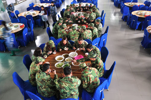 黄瓜视频网站陶在廣州黃埔軍校進行軍事拓展特訓